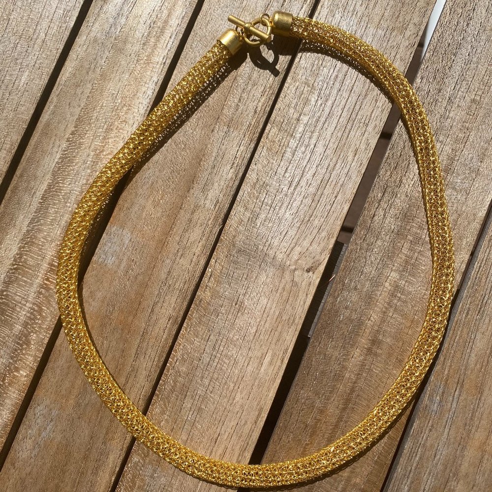 vintage gold tone hollow rope necklace